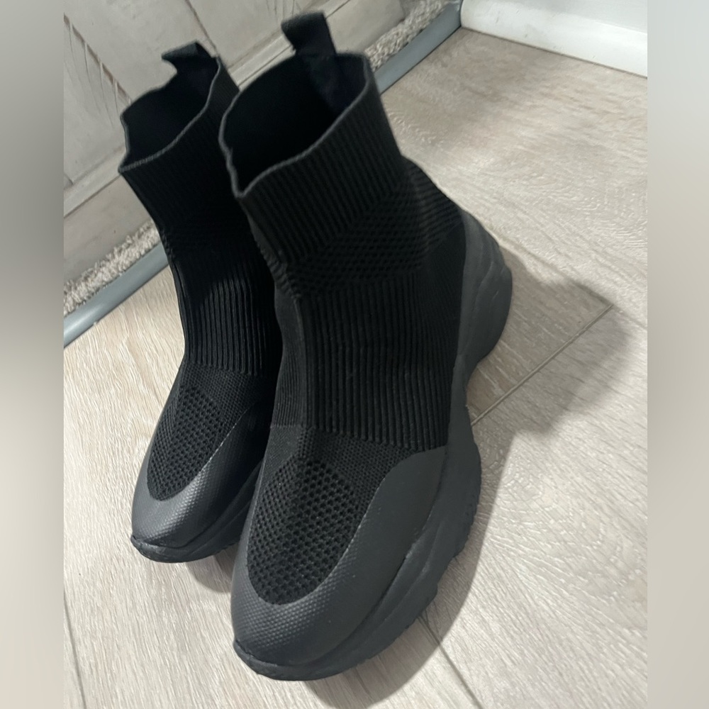Half Boot 🥾 - Picture 2 of 6